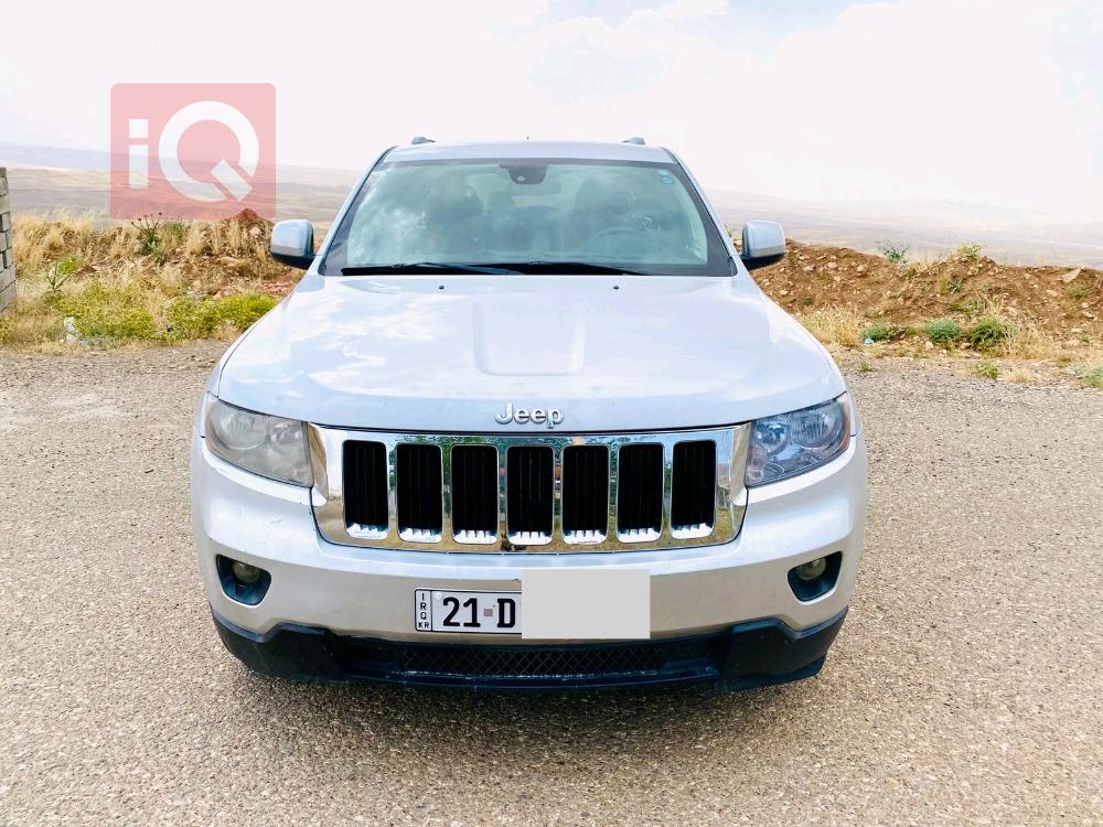 جیپ گراند شیرۆکی